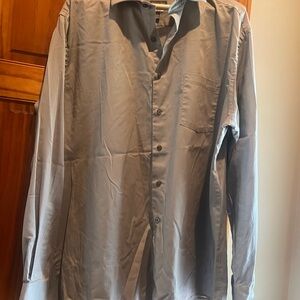 Van Heusen Flex Gray Button Up Shirt
